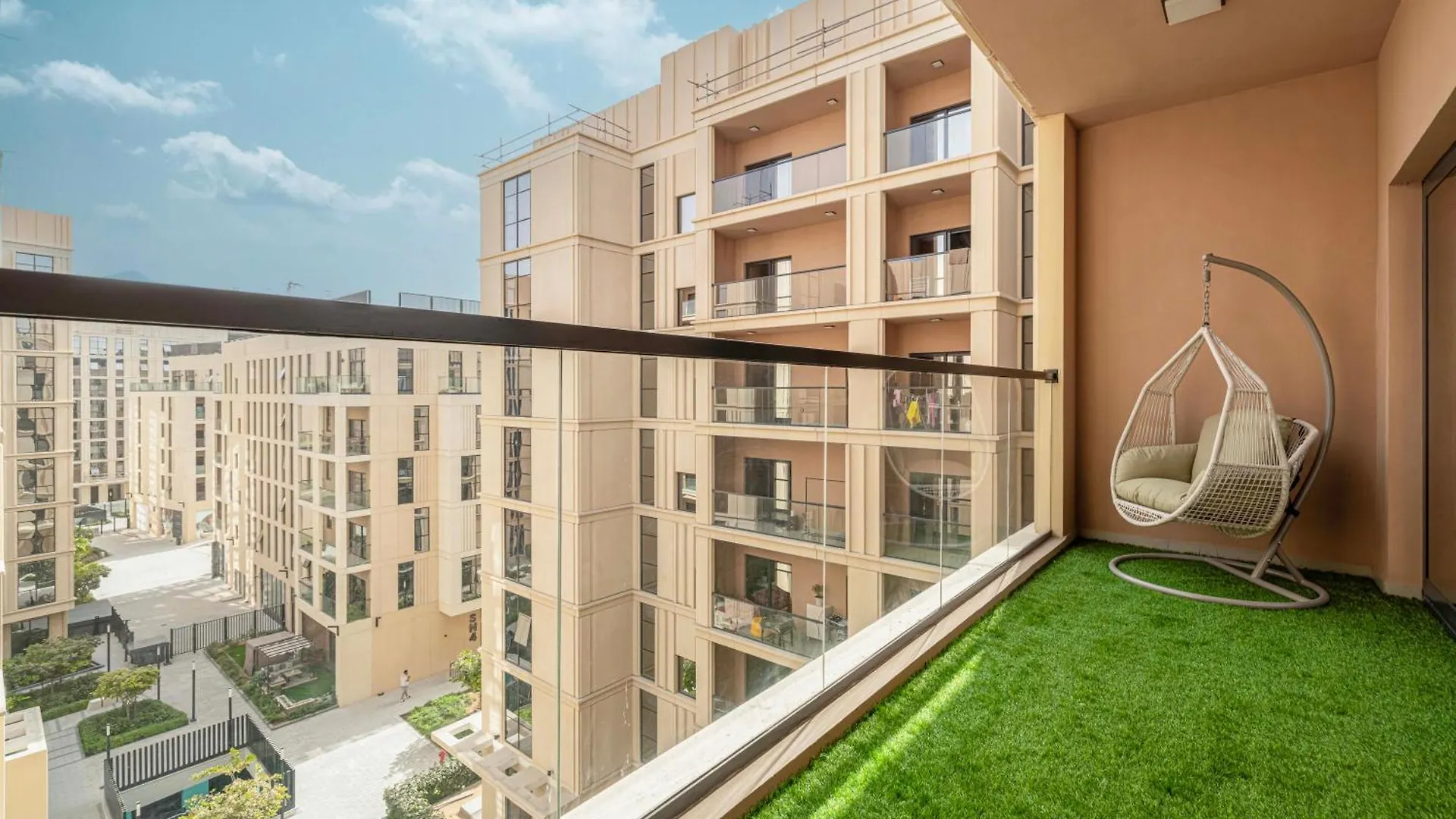 1Br Apartment With Balcony - 9 Mins To Sharjah Airport - Balcony Breeze Emirados Árabes Unidos